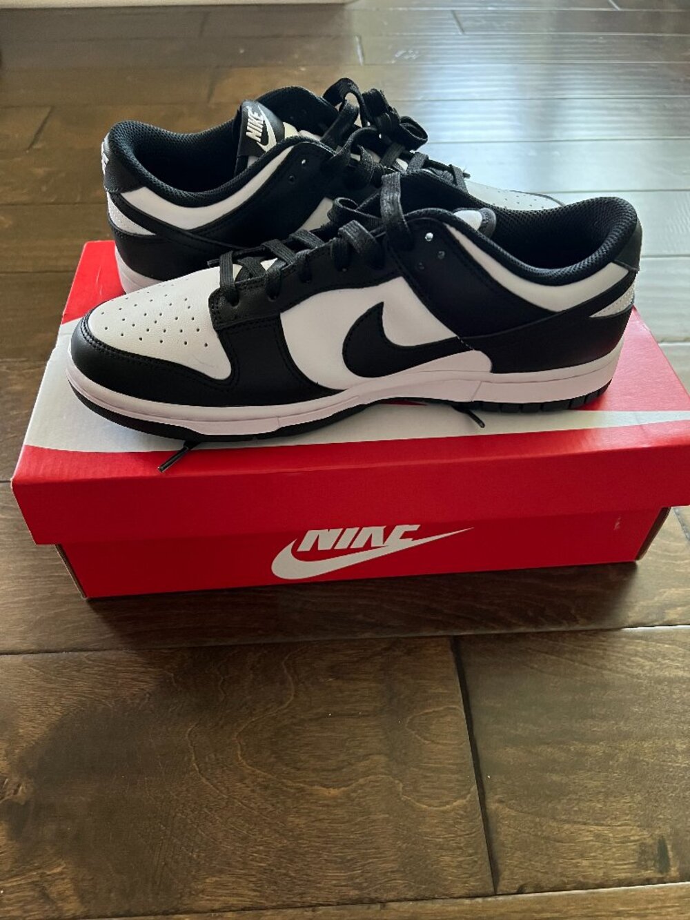 Nike Dunk low (Panda), Size 9